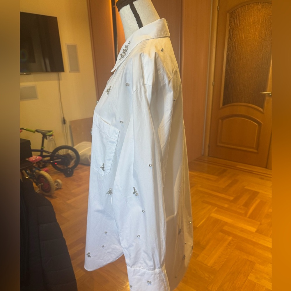 Zara White Blouse with Silver Embellishments - Picture 7 of 16
